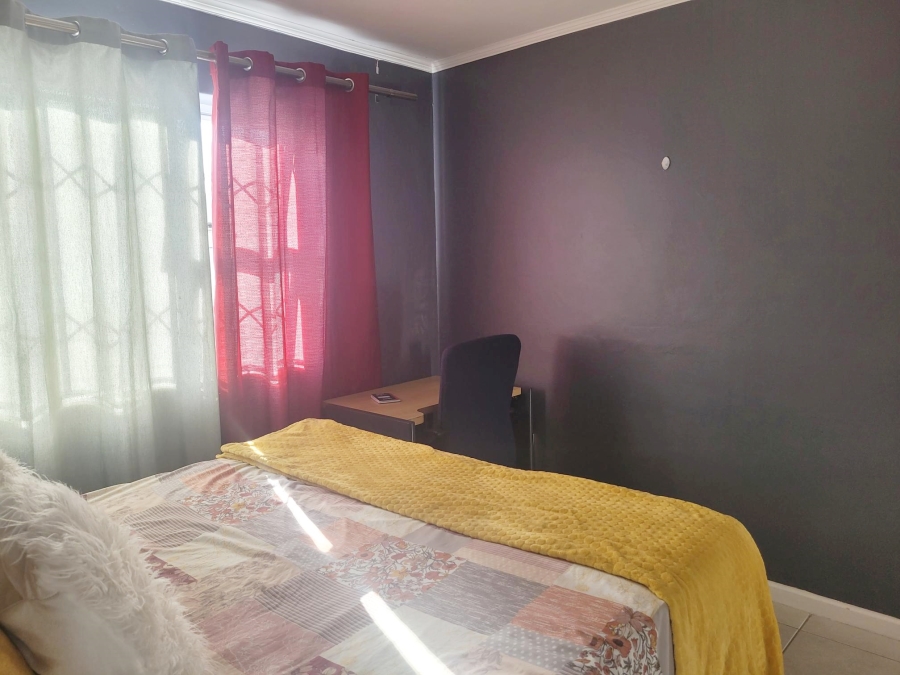 2 Bedroom Property for Sale in Delro Park Western Cape